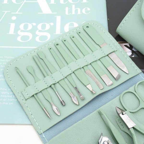 16-Piece Manicure & Pedicure Kit – Premium Nail Care Set